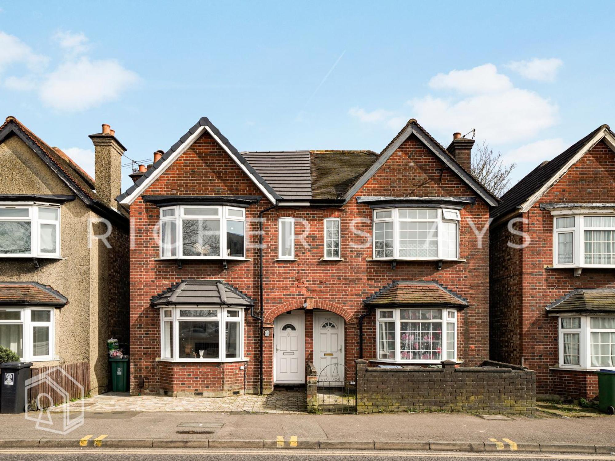 Watford Large 5Br Home - Contractors & Families エクステリア 写真